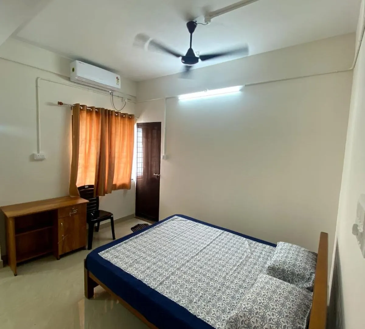 Elsa Residency Lodge Ac And Non Ac Kumbalam